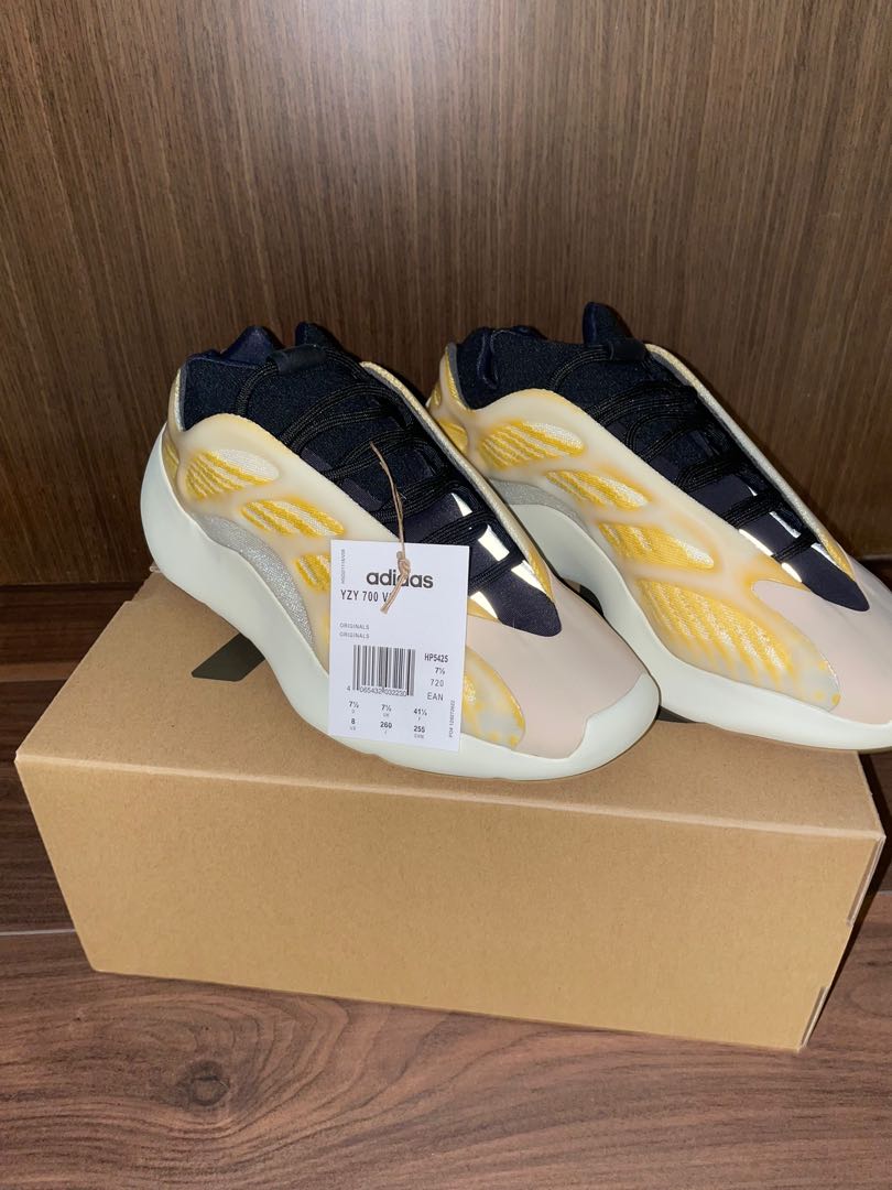 Yeezy Boost 700 safflower UK7.5, Men's 