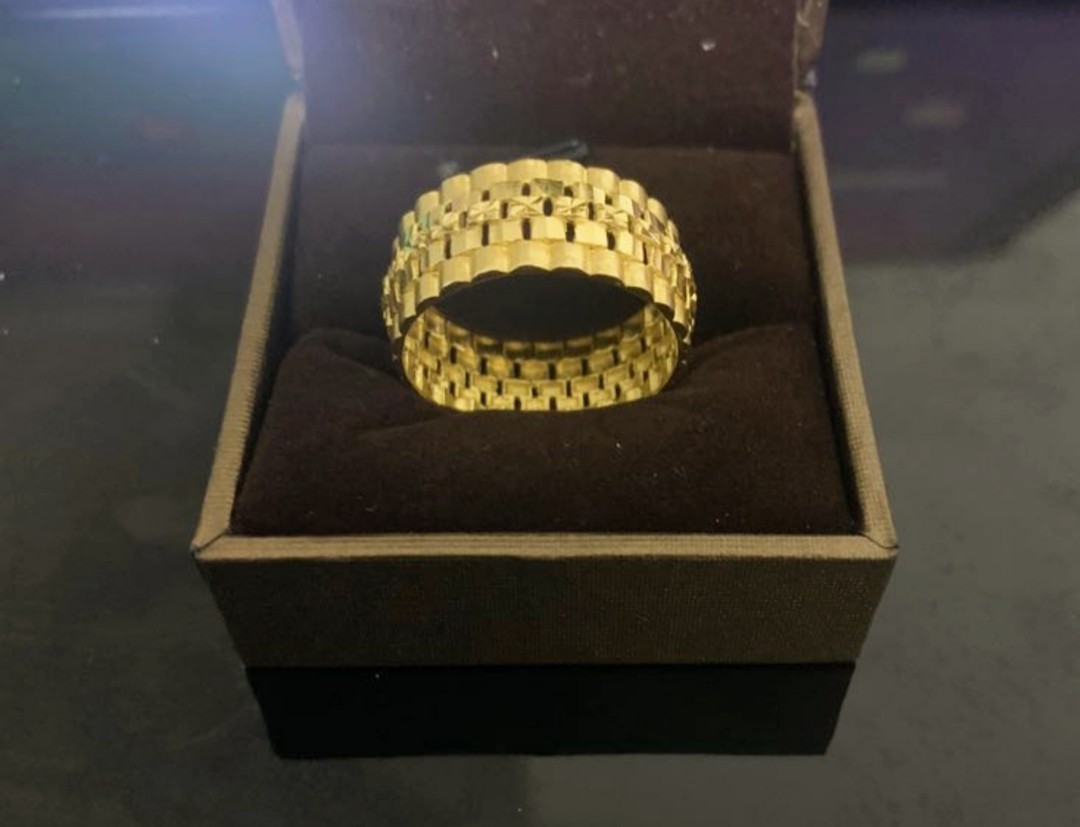 Gold ring rolex deals design