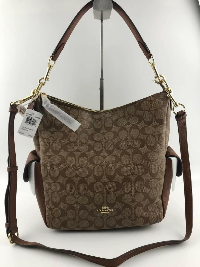 ☘️ CCH Pennie Shoulder (Category: Luxury Bags & Wallets) located in Alitagtag. Submitted by vera.prudence (Listing ID 1150438596, Image 3). Description: ☘️ CCH Pennie Shoulder ▪️ 10 3/4" (L) x 11 3/4" (H) x 5 1/4" (W) 💰 P2,400 ▪️Actual photo ▪️Plus SF.