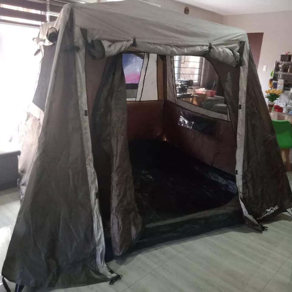 Adventuridge 4 person tent, Sports Equipment, Hiking & Camping on Carousell