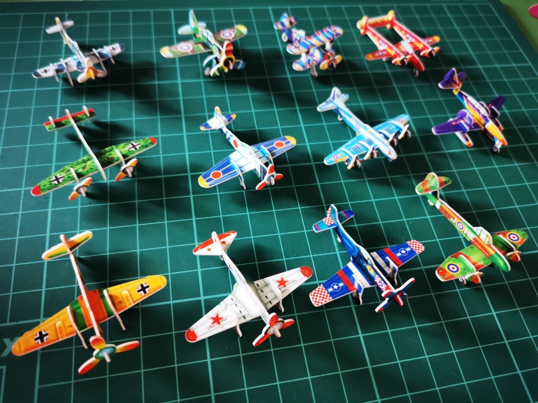 3d airplane puzzle top