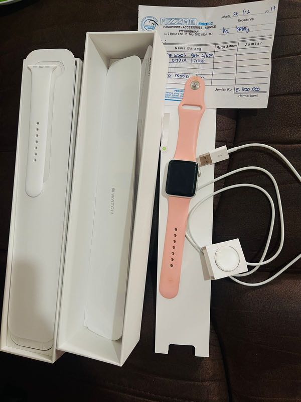 Apple watch, Barang Mewah, Jam Tangan di Carousell