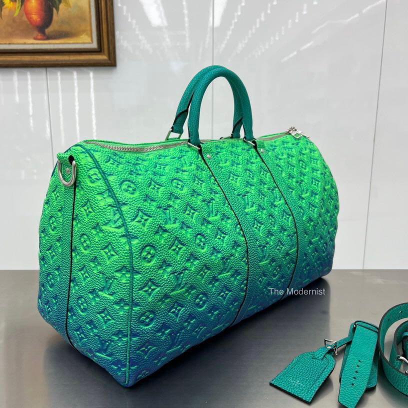 Authentic Louis Vuitton x Virgil Abloh Keepall 50B Blue/Green Taurillon  Leather, Luxury, Bags & Wallets on Carousell