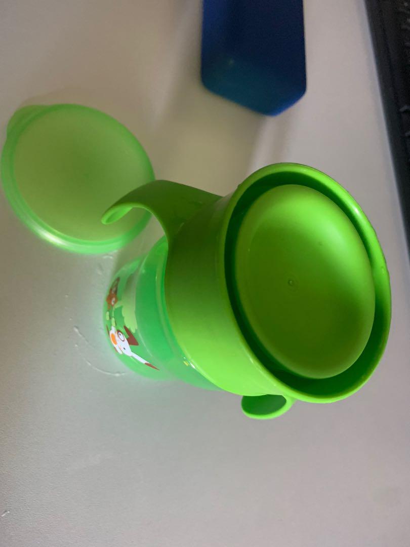 Avent natural drinking cup 9oz for 9 months plus (Category: Breastfeeding & Bottle Feeding) located in Manila. Submitted by my_handmedown (Listing ID 1150439490, Image 3). Description: 9/10 Well used.