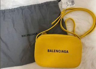 Balenciaga Bag for SALE!, Women's Fashion, Bags & Wallets, Cross 