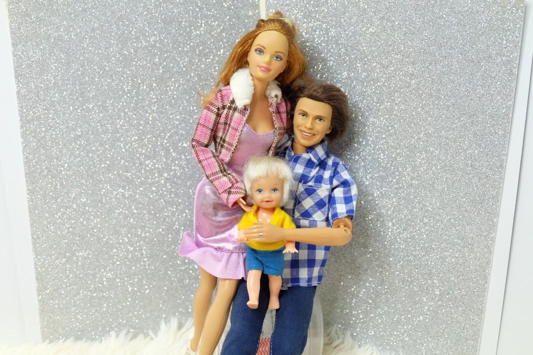 Happy family show dolls deals