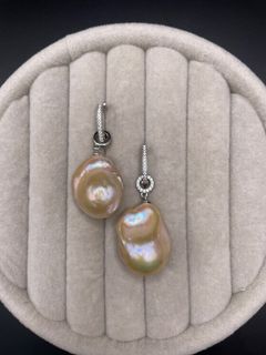 (Category: ) located in . Submitted by PearlBox (Listing ID 1150538532, Image 1). Description: .