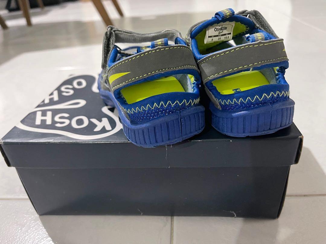 Oshkosh store boys sandals