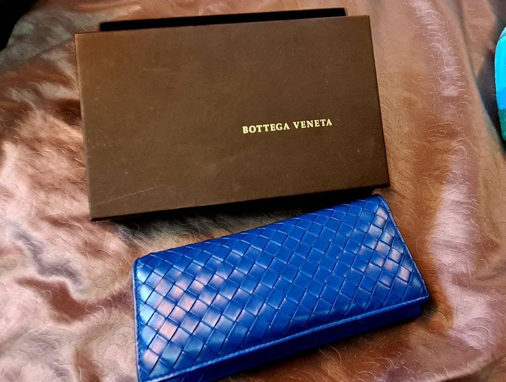 Bottega Veneta Wallet, Luxury, Bags & Wallets on Carousell Bottega Veneta Wallet, Luxury, Bags & Wallets on Carousell