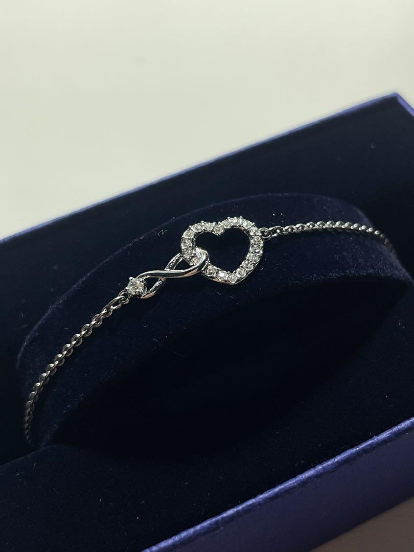 BRAND NEW Swarovski Infinity and Heart Bracelet in Silver, Women's
