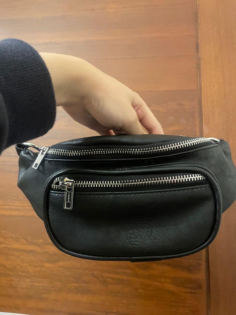 Brandy Melville chill LEATHER FANNY PACK