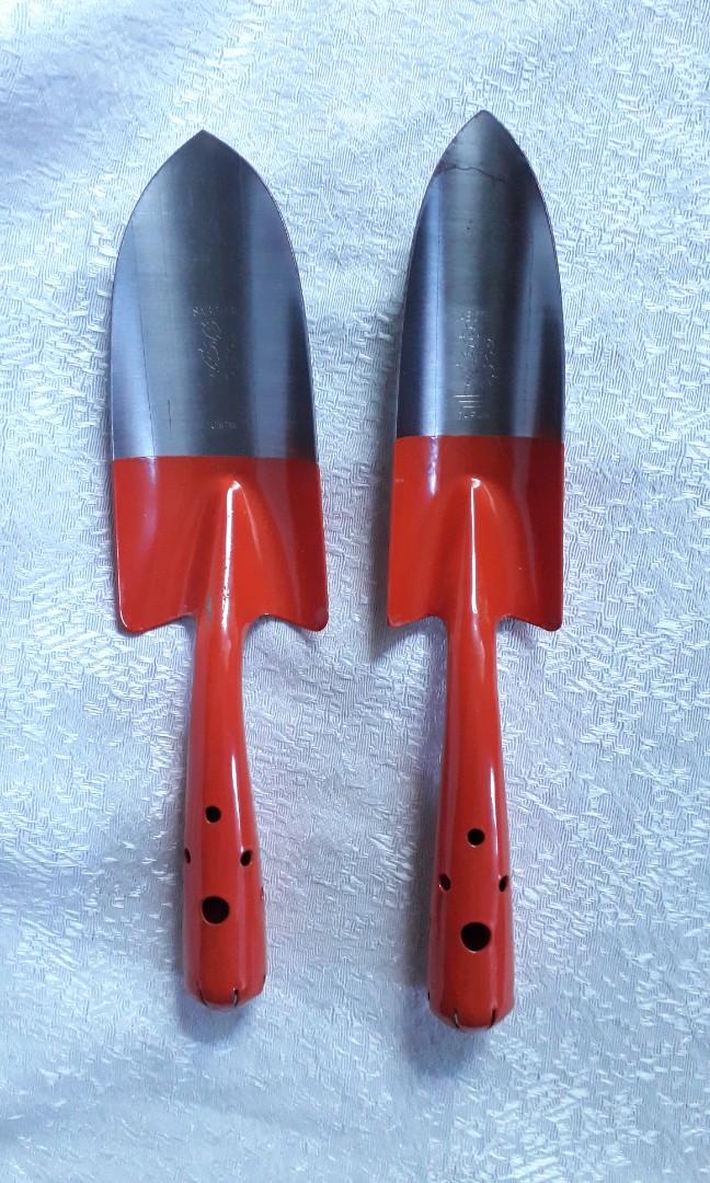 Bundle Saboten Garden Tools - 2 Spades (Category: Gardening Tools & Ornaments) located in Quezon City. Submitted by jojoleen28 (Listing ID 1150478126, Image 2). Description: Saboten is a known Japanese company specializing in garden tools. This set is new, scratch marks on paint and metal is wear from storage..