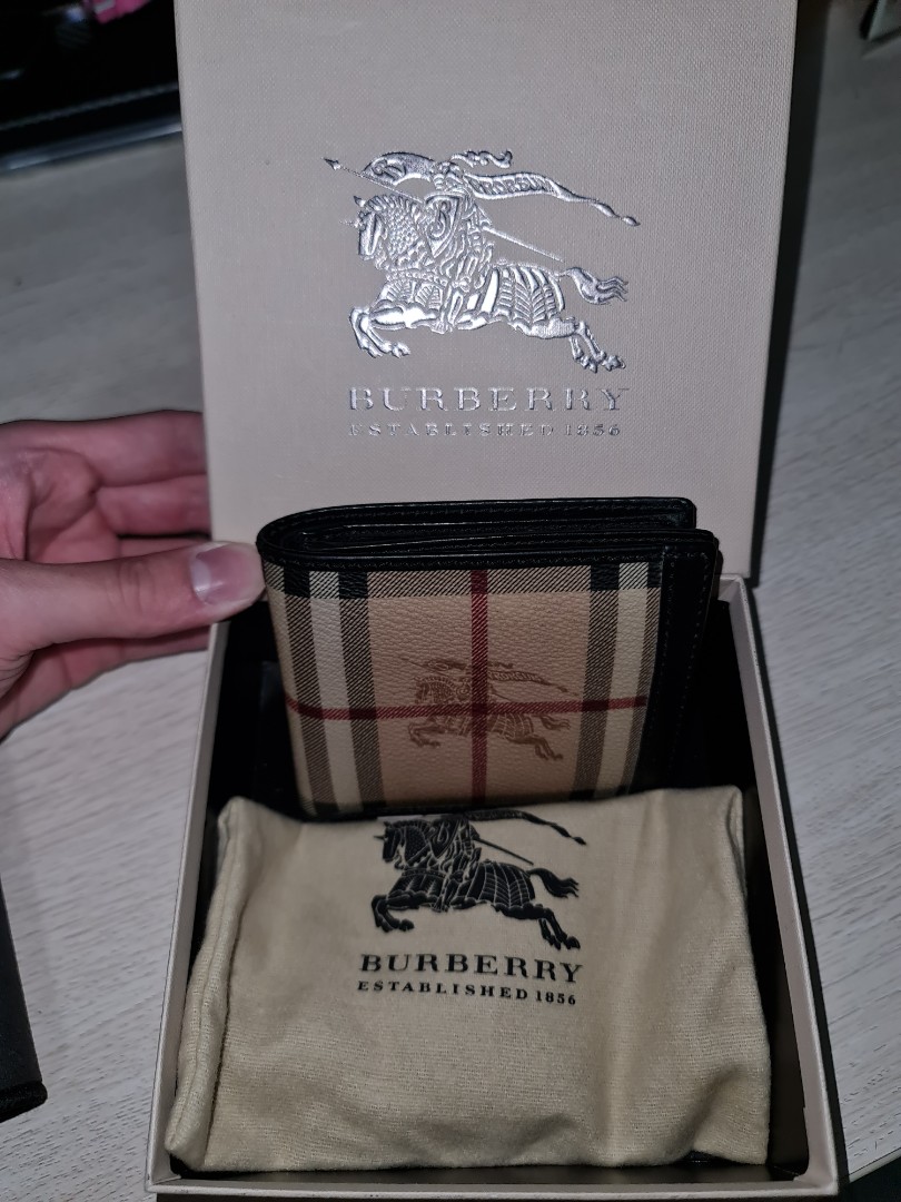 burberry tri fold wallet