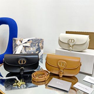 (Category: ) located in . Submitted by japanandsingaporeluxepreloved (Listing ID 1150474738, Image 1). Description: .