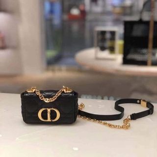(Category: ) located in . Submitted by japanandsingaporeluxepreloved (Listing ID 1150431240, Image 1). Description: .