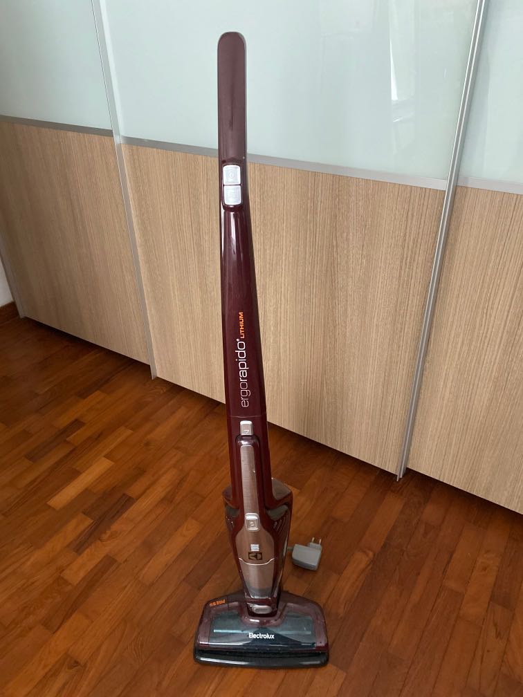 Electrolux ergorapido LITHIUM Vacuum Cleaner, TV & Home Appliances