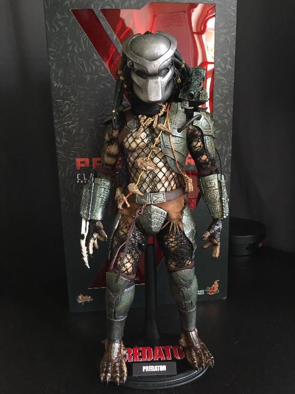 Hot Toys Classic Predator Modified to 1987 Jungle Hunter MMS162