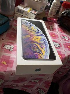 iPhonexs Max 6.7銀色，有保護膜，無摔過機無拆機過，完全無傷、256G