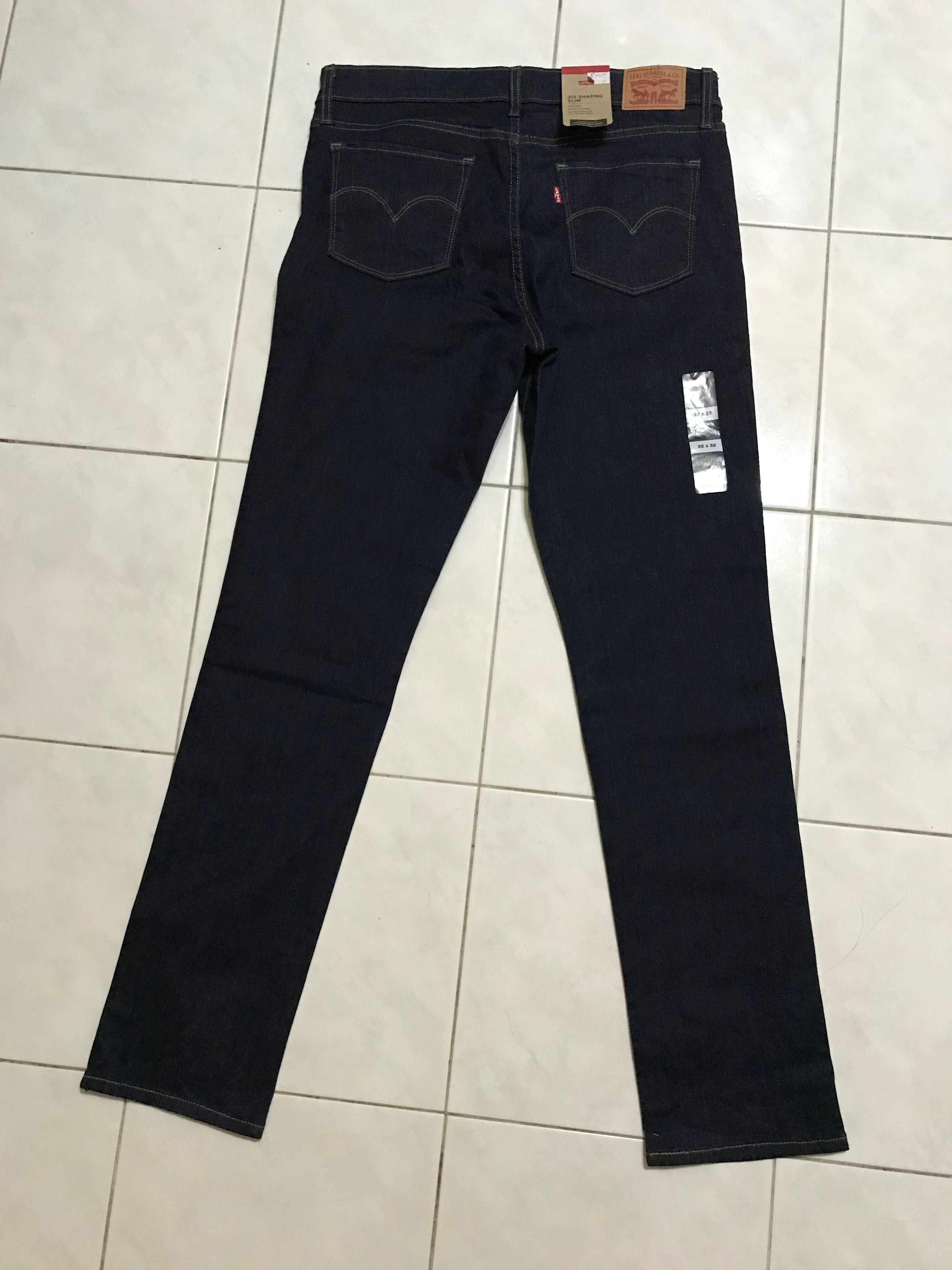 Levis top genting highland