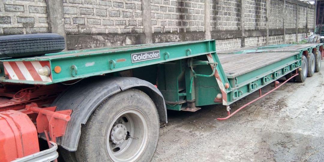 12w Lowbed trailer (Category: Construction Tools & Equipment) located in Manila. Submitted by carpio1 (Listing ID 1075072598, Image 1). Description: Lowbed trailer 12 wheelers Units are painted and reconditioned For inquiries, pls Text / Call 0917-9050336 09228200088 0922-8005888 0917-4303268.
