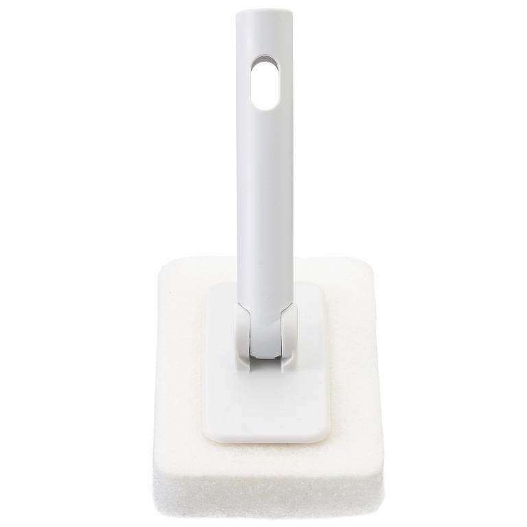 MUJI Wooden Pole and Sponge, 傢俬＆家居, 家居清潔及護理用品, 清潔工具 Carousell