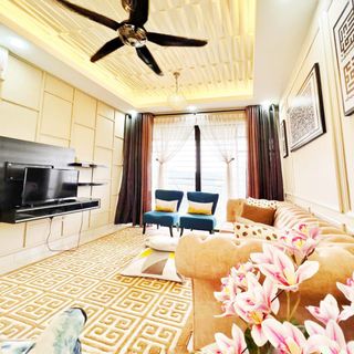 (Category: ) located in . Submitted by zara_properties (Listing ID 1150424564, Image 1). Description: .