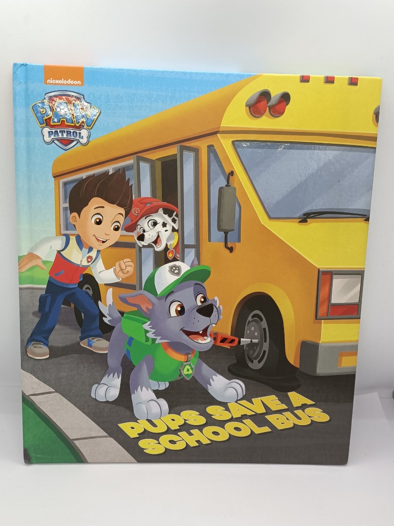 Paw Patrol: Pups Save a School Bus, Hobbies & Toys, Books 