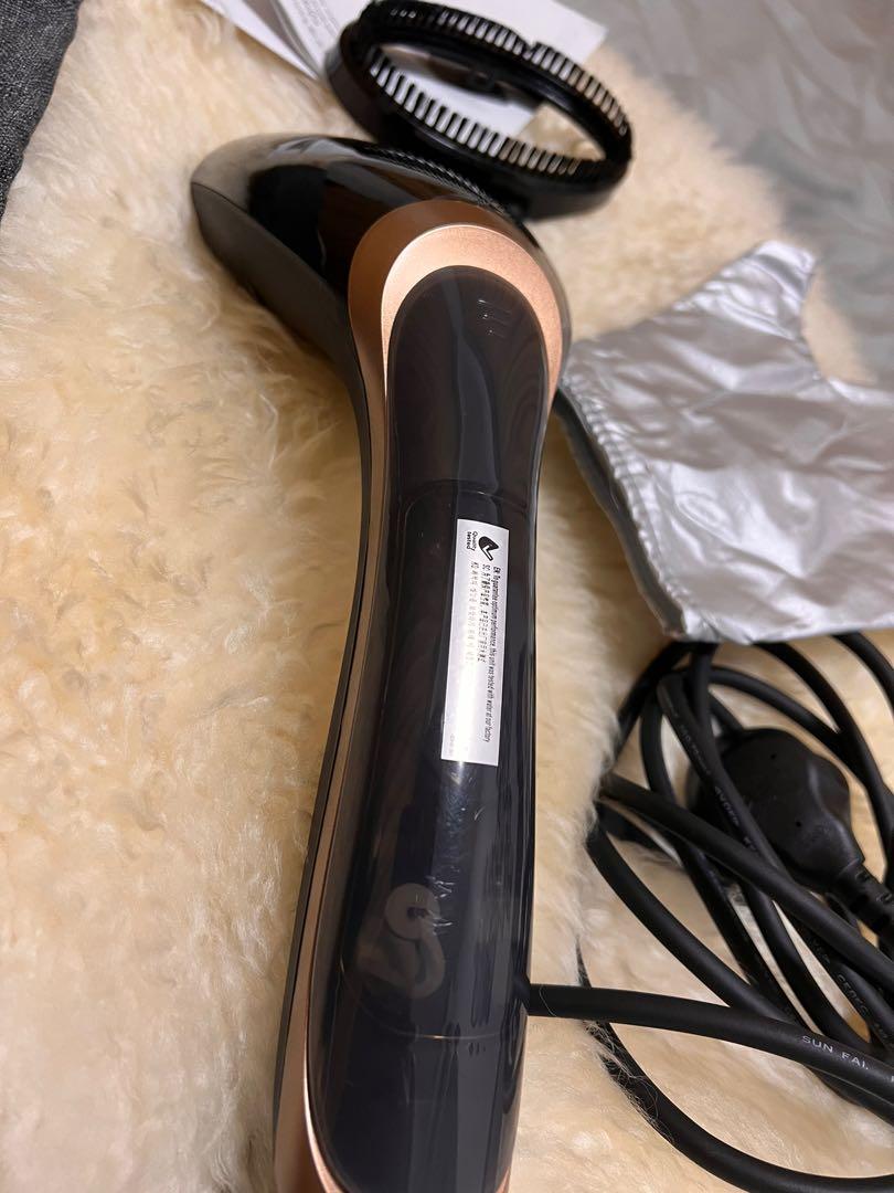 Philips GC362/86 SteamandGo Handheld garment steamer, 1300W, TV & Home