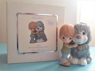 Precious Moments Gift of Love Collection 2011 "You can Always Lean on Me" Figurine