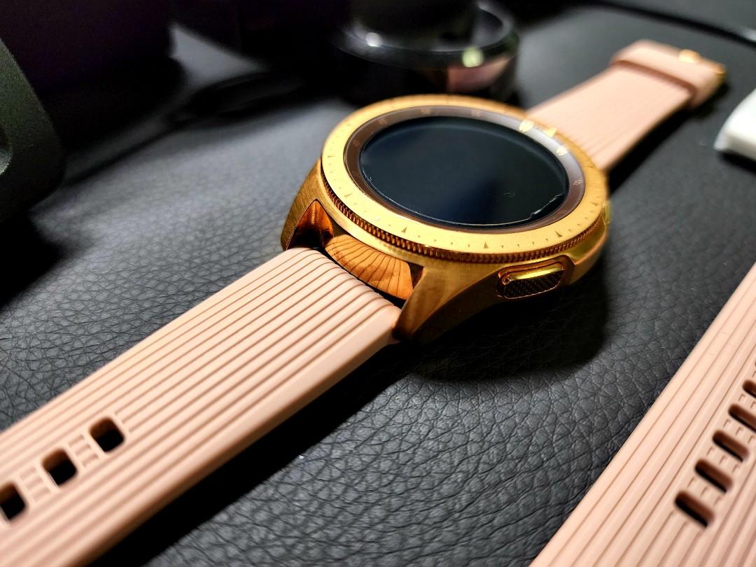 Samsung galaxy watch 42mm lte top