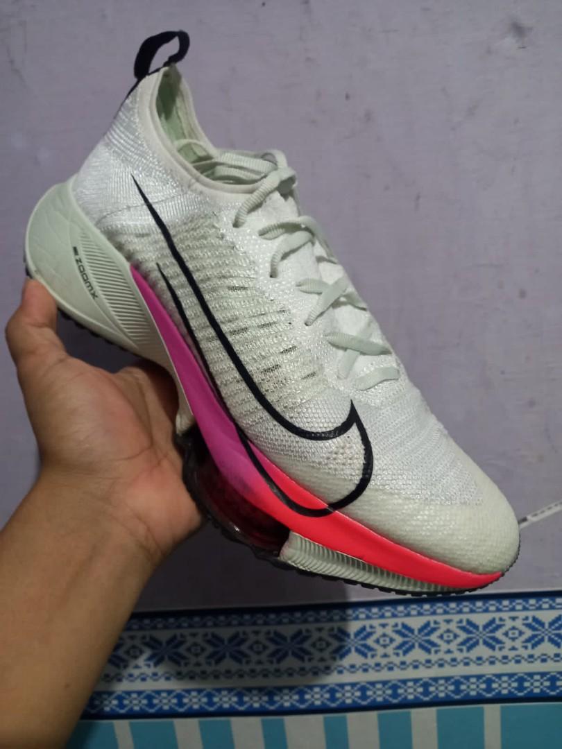Sepatu best sale nike premium