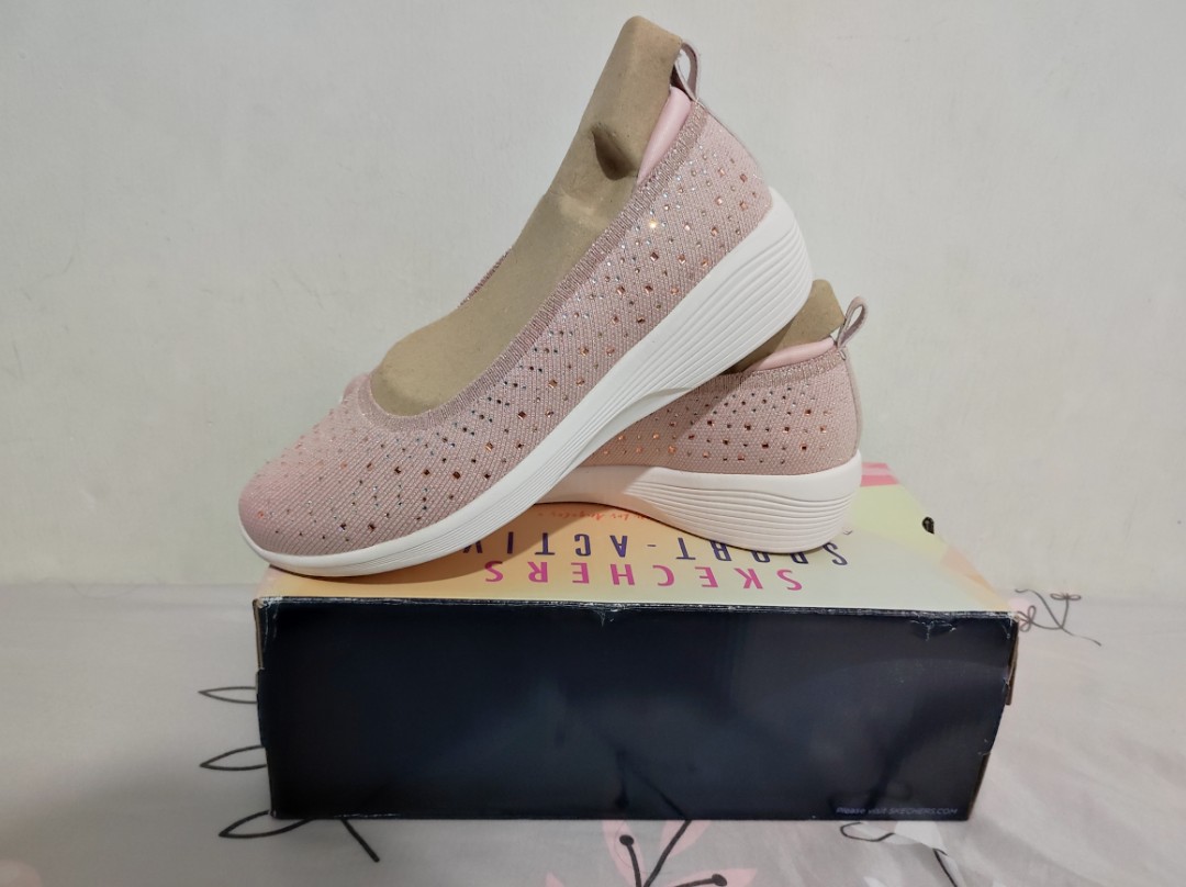 Skechers kiss shop laser cut