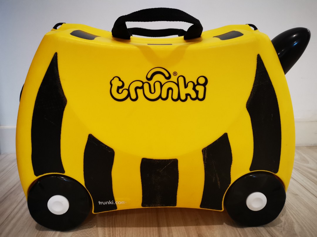 Trunki Bernard bee suitcase in yellow Age 3 Babies Kids