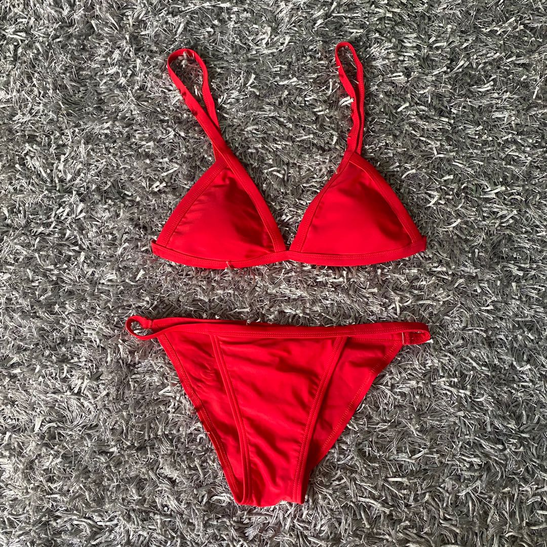 Two piece swimsuit (Red), Women's Fashion, Swimwear, Bikinis