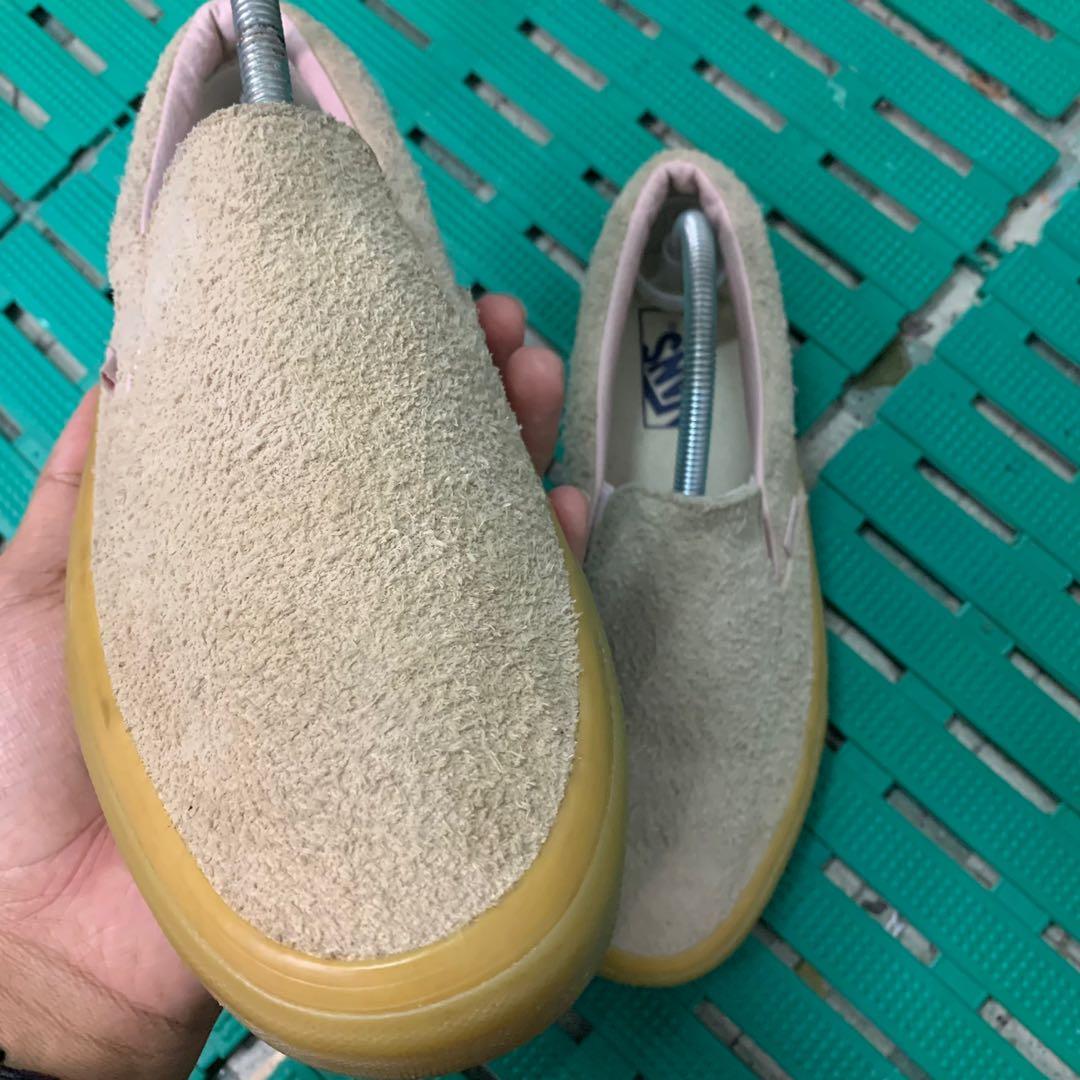 Vans fuzzy hotsell slip ons