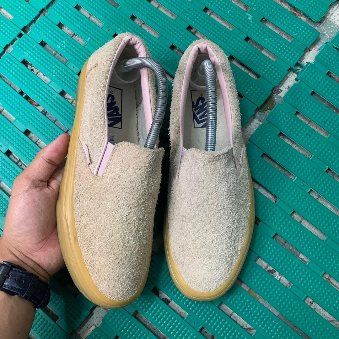 Vans fuzzy sales suede