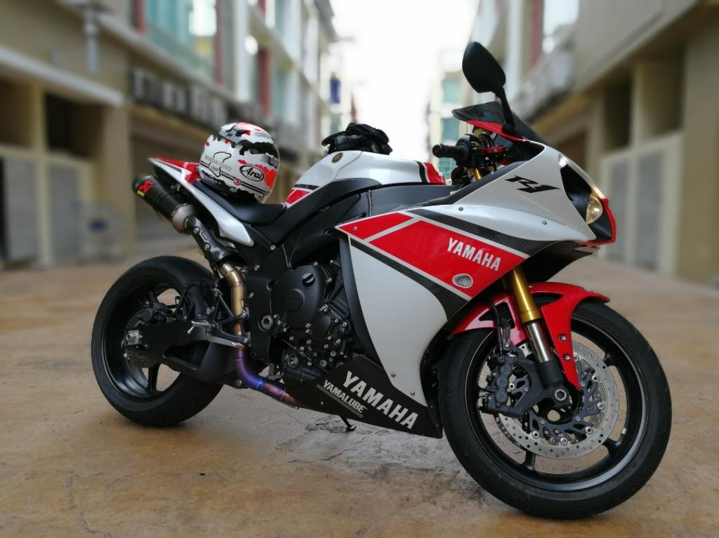 Yamaha r1 untuk dijual sale