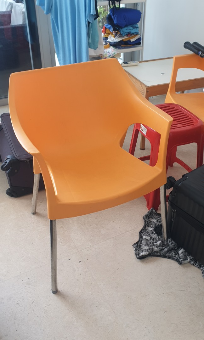 2 Plastic/metal chairs and 1 office chair, Furniture & Home Living