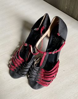 (Category: ) located in . Submitted by zeazcloset (Listing ID 1150672614, Image 1). Description: .