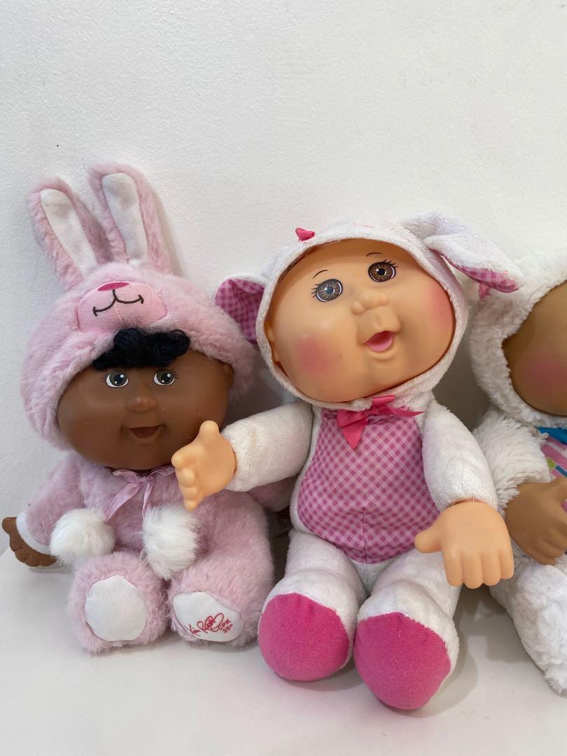 Cabbage patch kids doll (Category: Kids Toys) located in Imus. Submitted by pocketfullofcandies (Listing ID 1150649745, Image 2). Description: Take all for 800. No to breaking the sets pls, they are cute but needs cleaning ☺️.