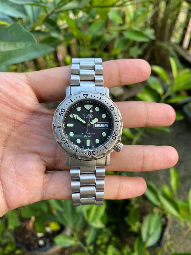 Casio diver deals quartz