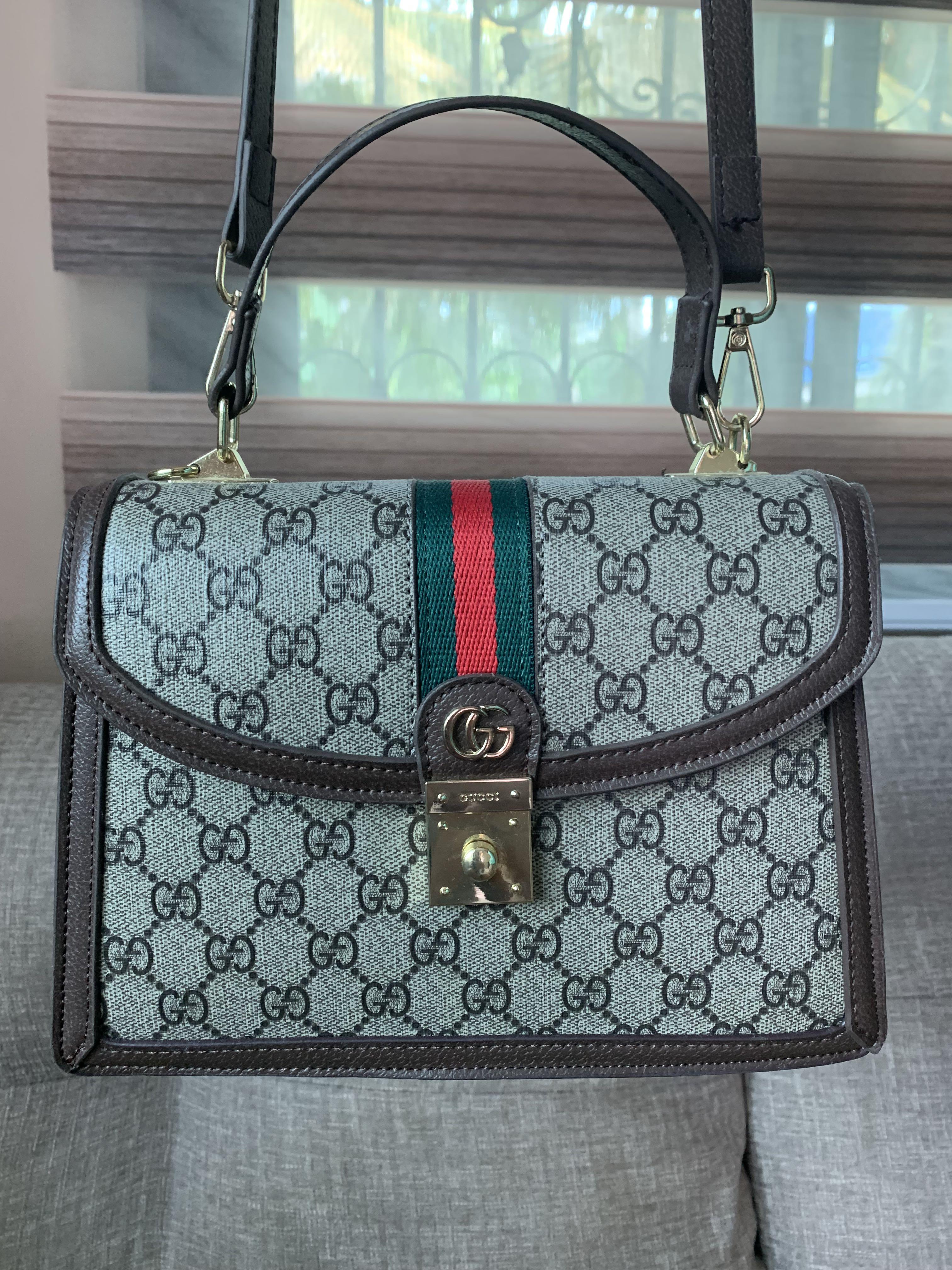Gucci handbag shop with sling