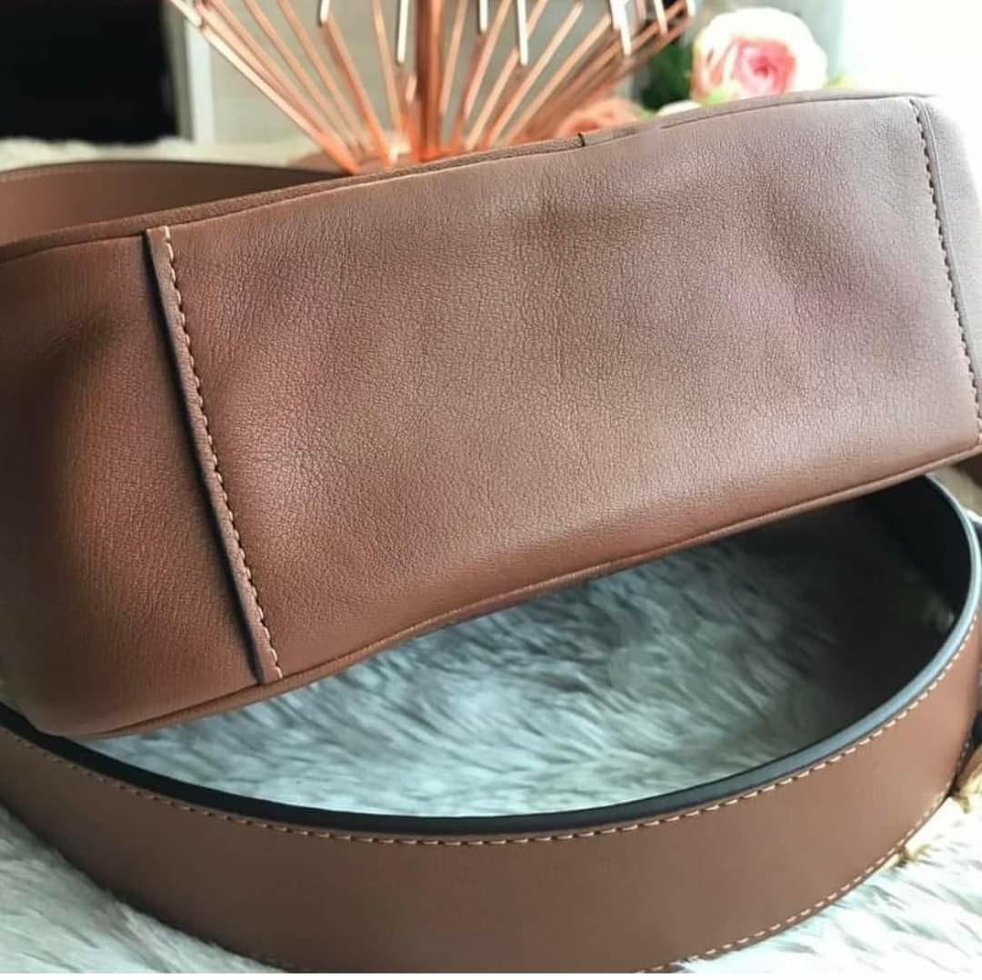 Coach Signature Jes 20 Crossbody, Women's Fashion, Bags & Wallets