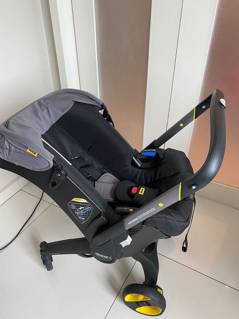 Doona+ infant car seat & isofix base, Babies & Kids, Going Out
