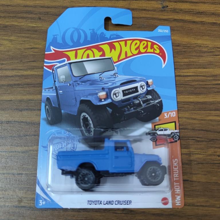 Hot wheels land cruiser 79 hotsell