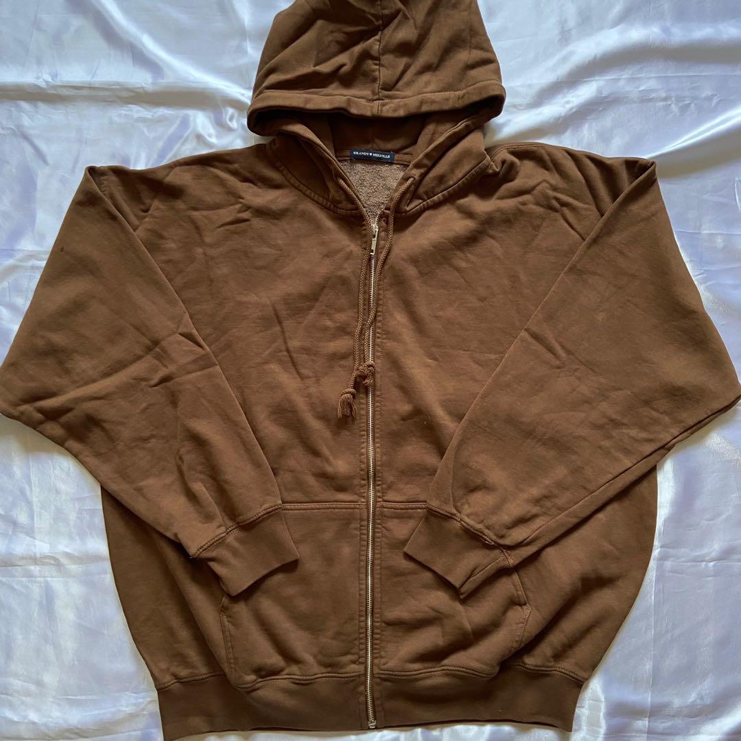 INSTOCK brandy melville brown carla hoodie, Women's Fashion, Coats, Jackets  and Outerwear on Carousell