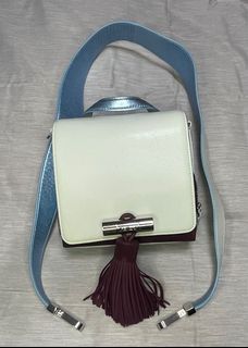 （分類：）位於 。 由 cc330 提交（商品編號 1150808978，圖片 1）。簡介： 。