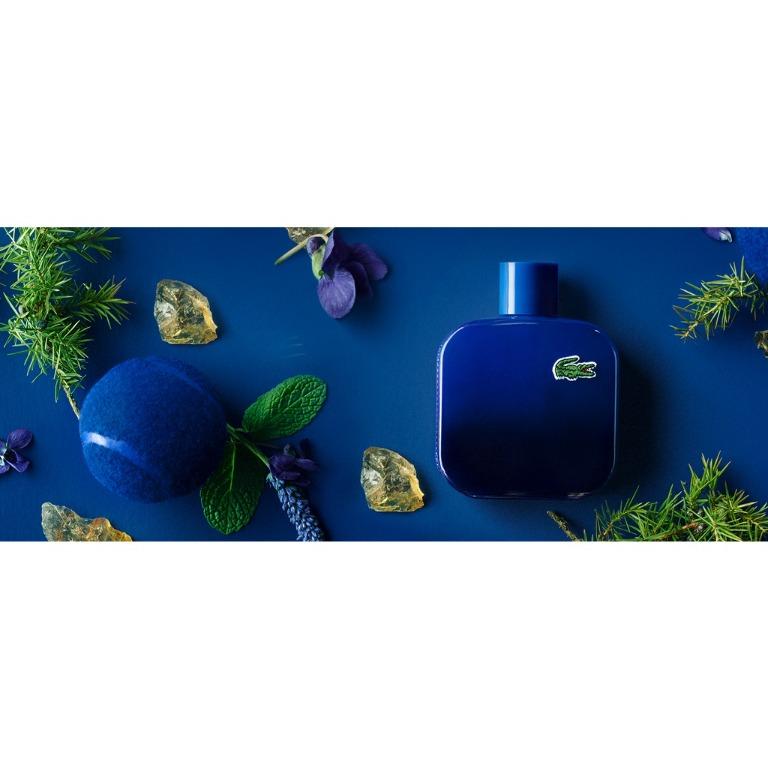 Lacoste magnetic store cologne