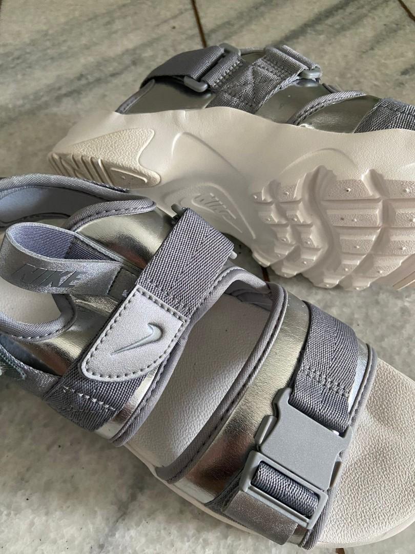Original Nike Canyon Sandal BNIB 
