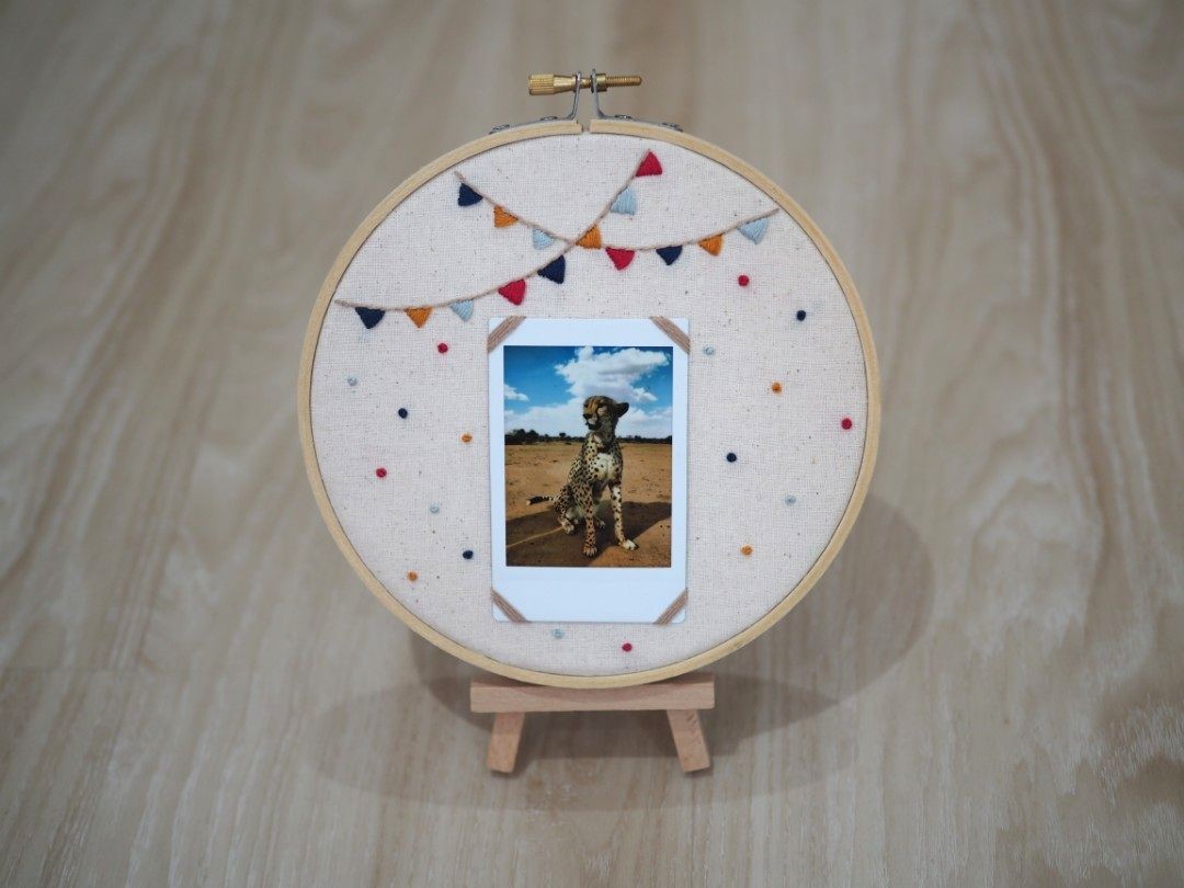 Polaroid Embroidery Hoop Art. Polaroid Holder Embroidery Hoop Art. 